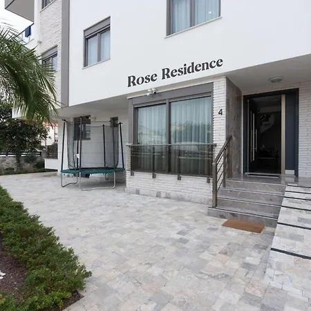 Rose - Trendy Near The Aparthotel